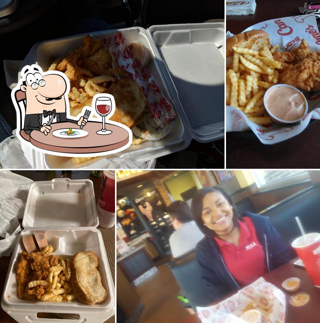 Comida rápida Raising Cane's Chicken Fingers, Grand Prairie, W Camp