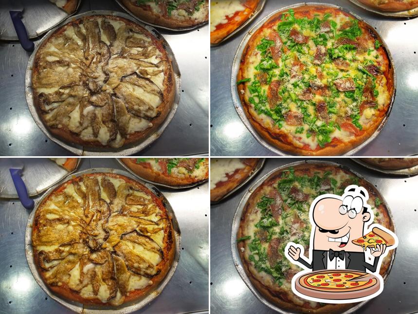 Order pizza at GAGLIARDO pizzeria tavola calda 0922635089