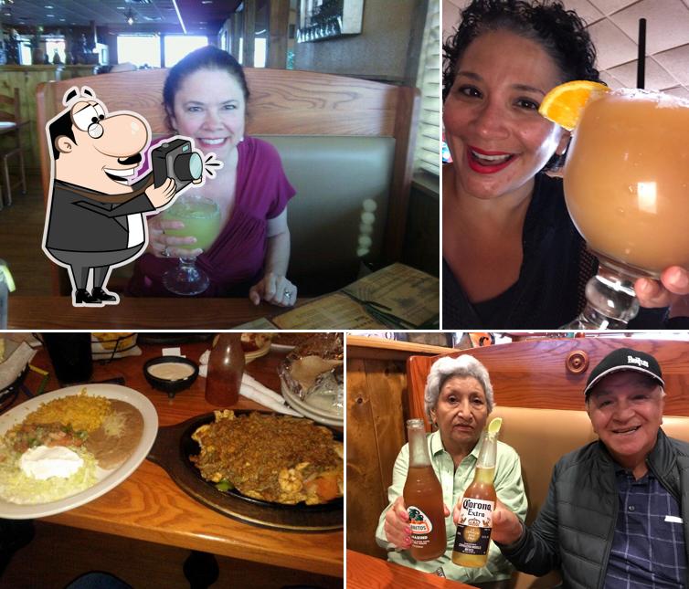 Cancun Mexican Grill in Menomonie Restaurant menu and reviews