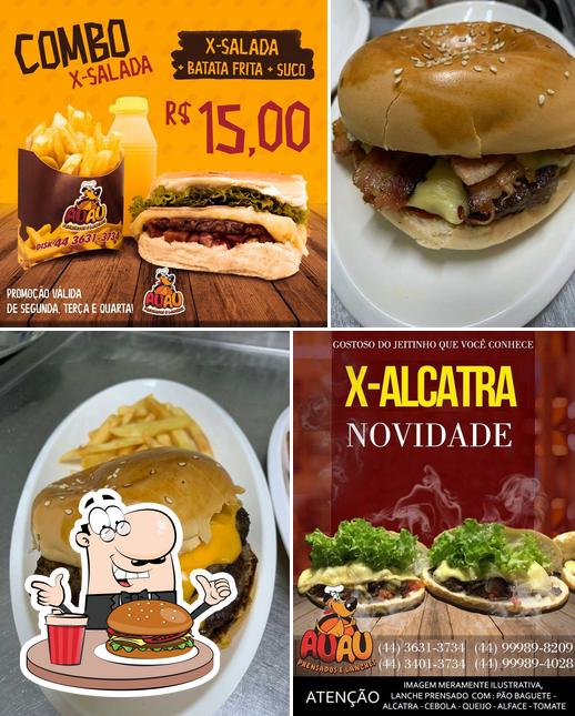 Consiga um hambúrguer no Au Au Prensado Lanches