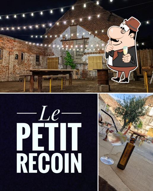 Le Petit Recoin sert des boissons alcoolisées