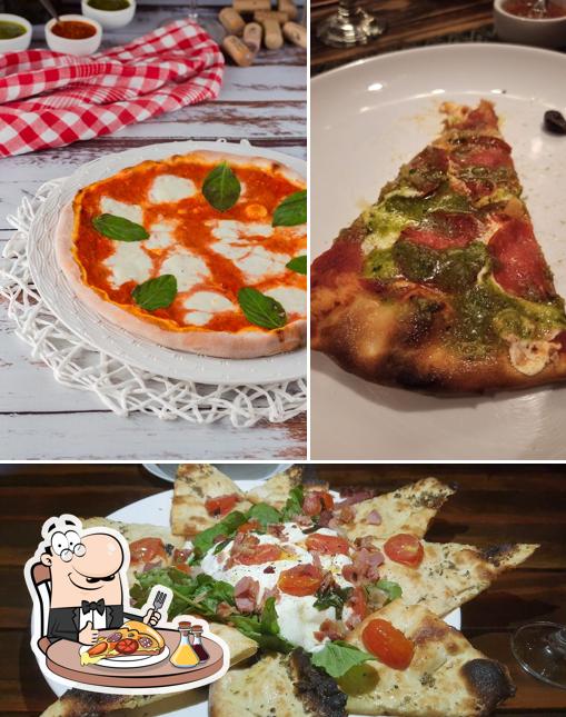 Escolha pizza no A Roma Pizzaria Artesanal