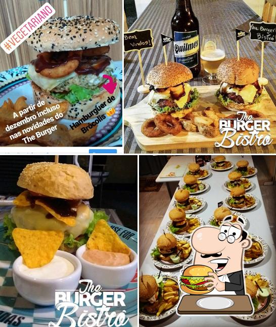 Experimente um dos hambúrgueres disponíveis no The Burger Bistrô