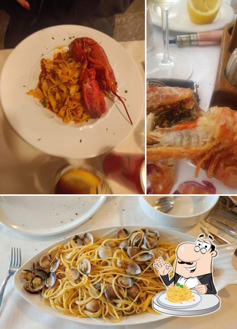 Spaghetti alla carbonara al Papaya Pizzeria Restaurant
