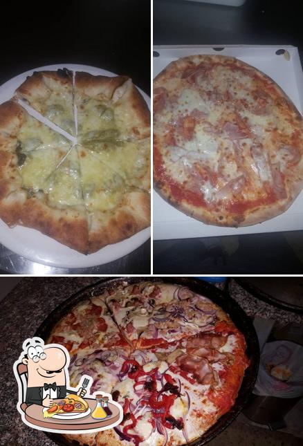Get pizza at La Fornace