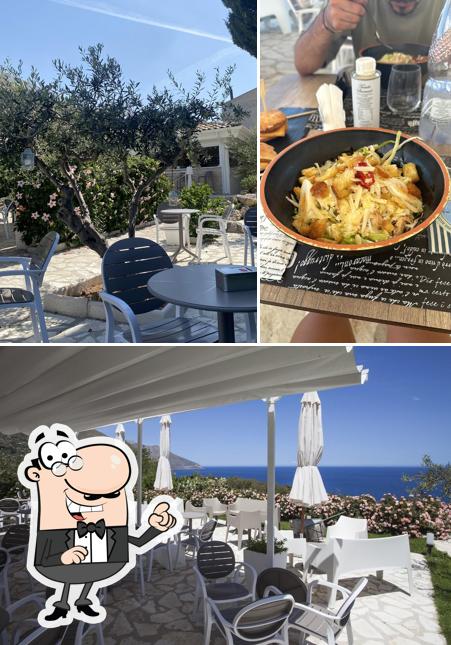 Gli interni di Bellevue Lounge Bar - Il Giardino Di Scopello