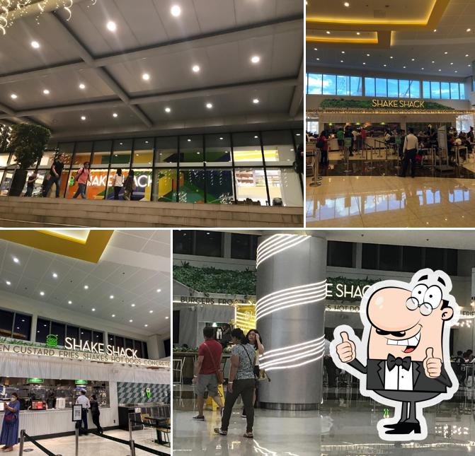 See this pic of Shake Shack - SM Megamall