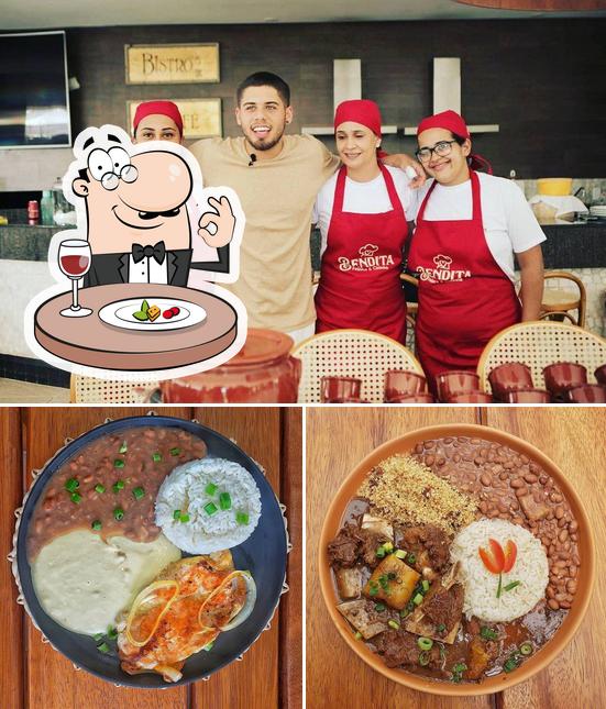 Entre diferentes coisas, comida e interior podem ser encontrados a Bendita Feijuca e Cozinha