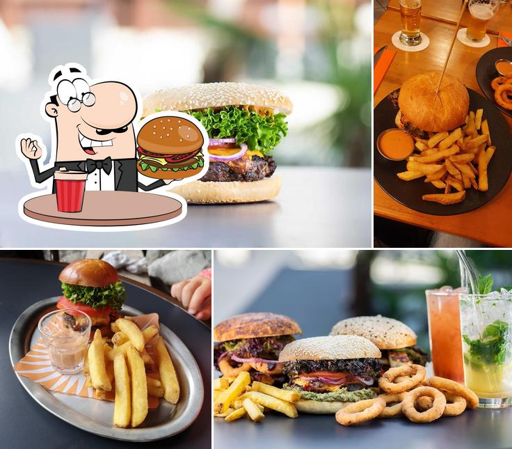 VOYAGE Drinks Food Culture