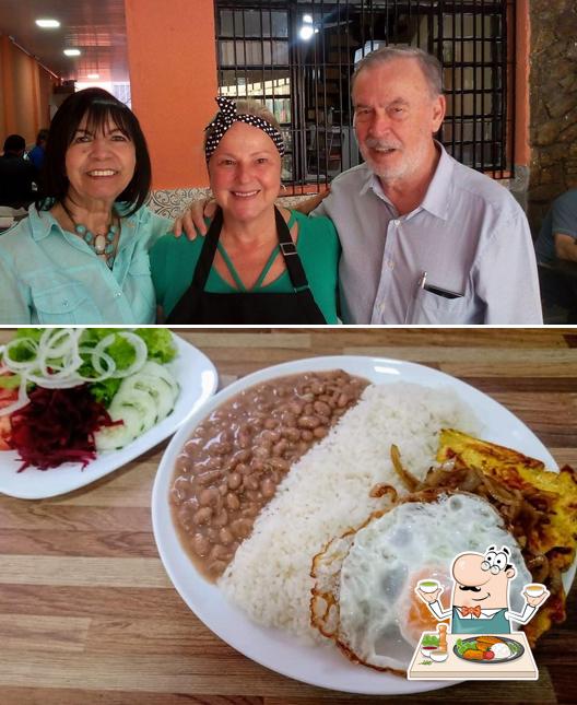 Comida em Restaurante Tempero