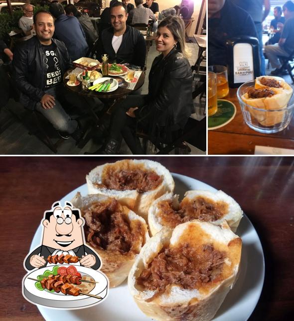 Comida em Bar do Pinu