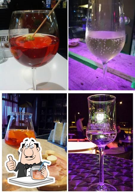 Prova un drink dal menu