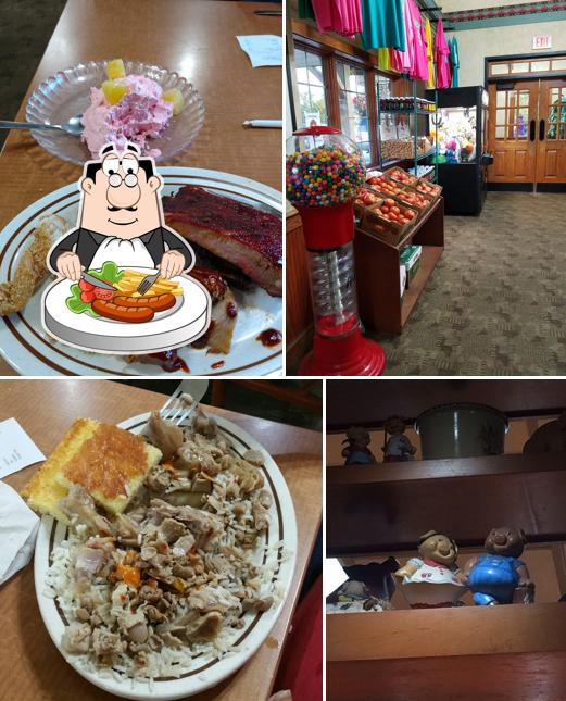 Food at Ole Times Country Buffet