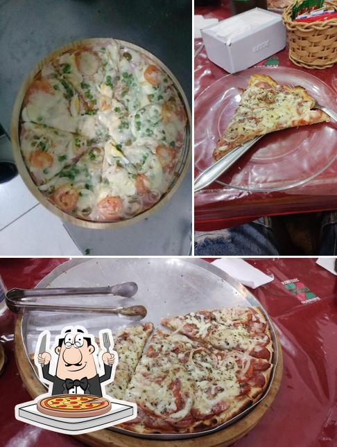 Peça diferentes tipos de pizza