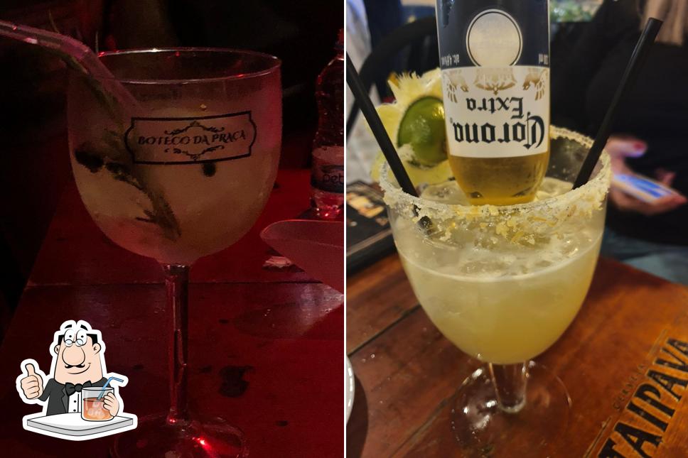 Peça uma bebida no Boteco Da Praça