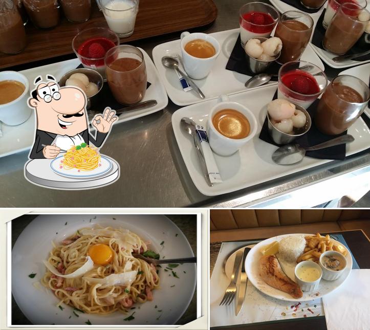 Spaghetti à la carbonara à Café du Stade