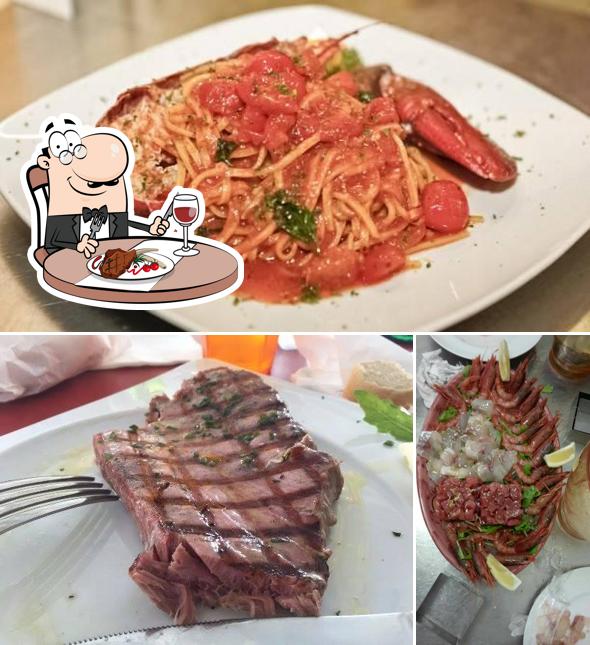 Ordina i piatti di carne a Ristopescheria Marechiaro