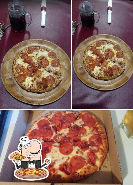 Pizza Chef in Holiday Restaurant menu and reviews