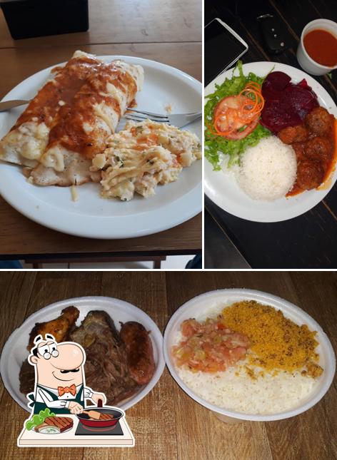 Escolha refeições de carne no Expresso Tropical