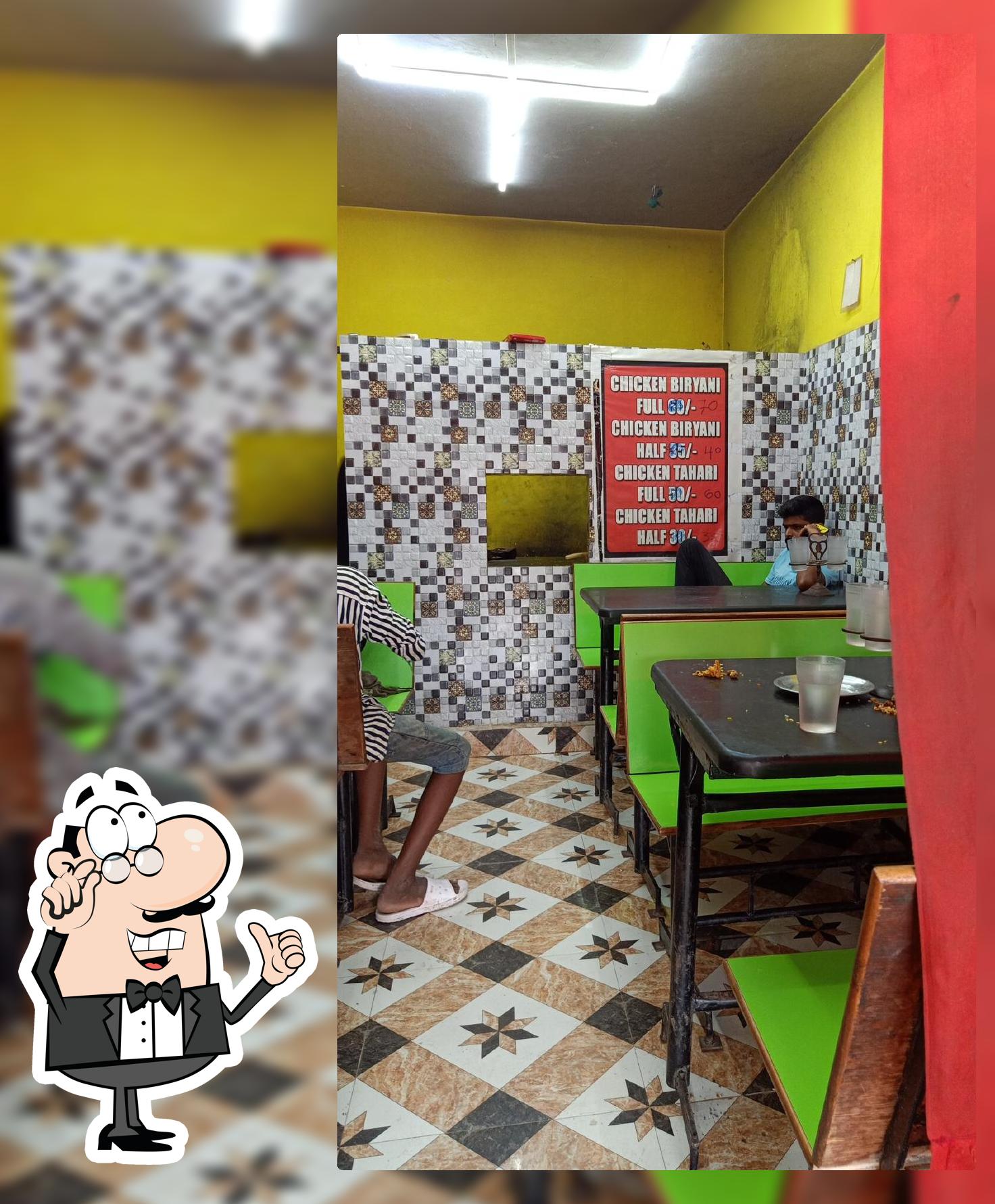 Famous Chicken Biryani Hotel