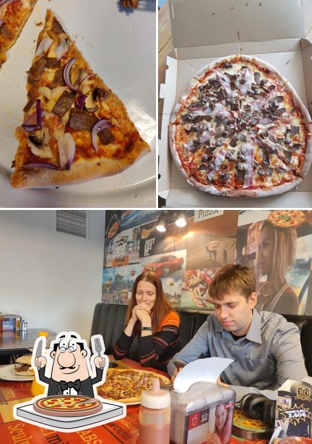Get pizza at XO Tartu