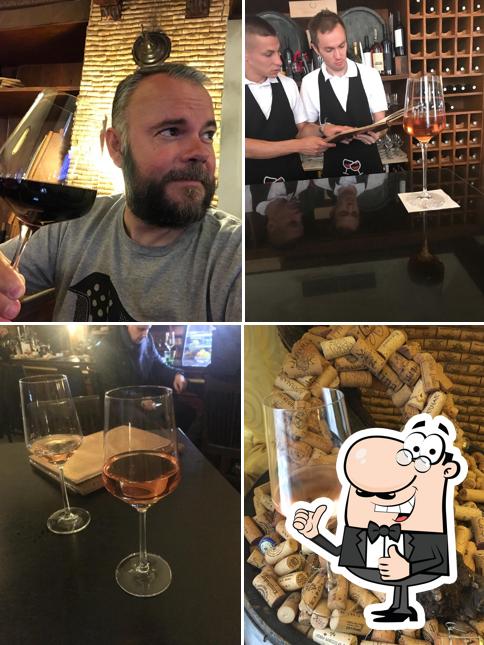 Voir la photo de Razonoda Wine bar