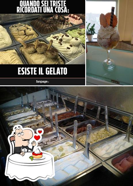 Bar Del Molo Gelateria Artigianale offre un nombre de plats sucrés