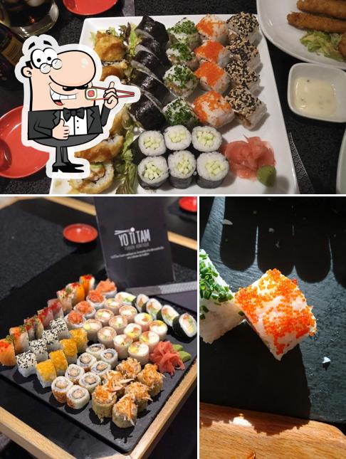 Tómate uno de sus distintos tipos de sushi