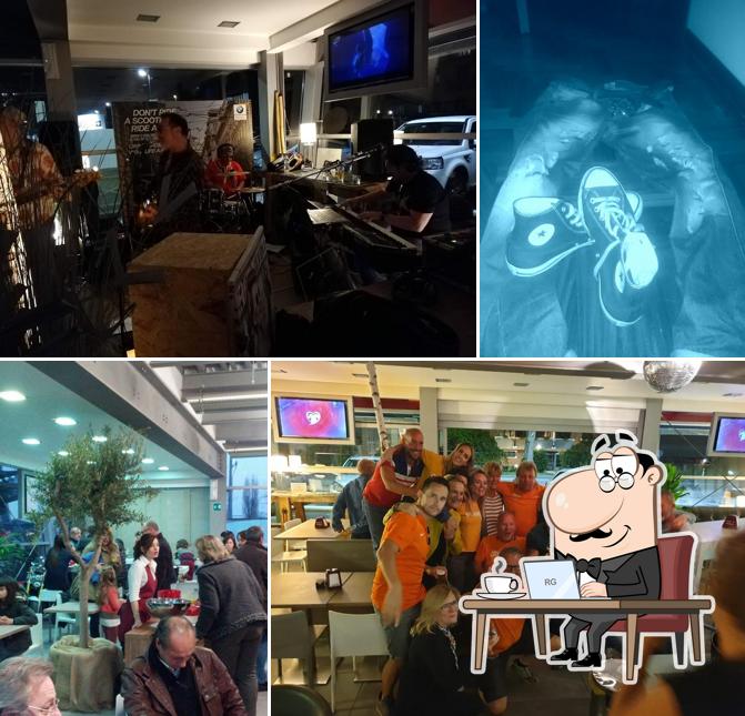 Gli interni di Jolly Bar