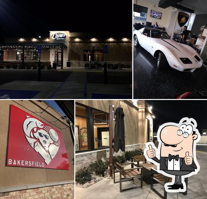 Raising Cane's Chicken Fingers, 6312 Panama Ln in Bakersfield