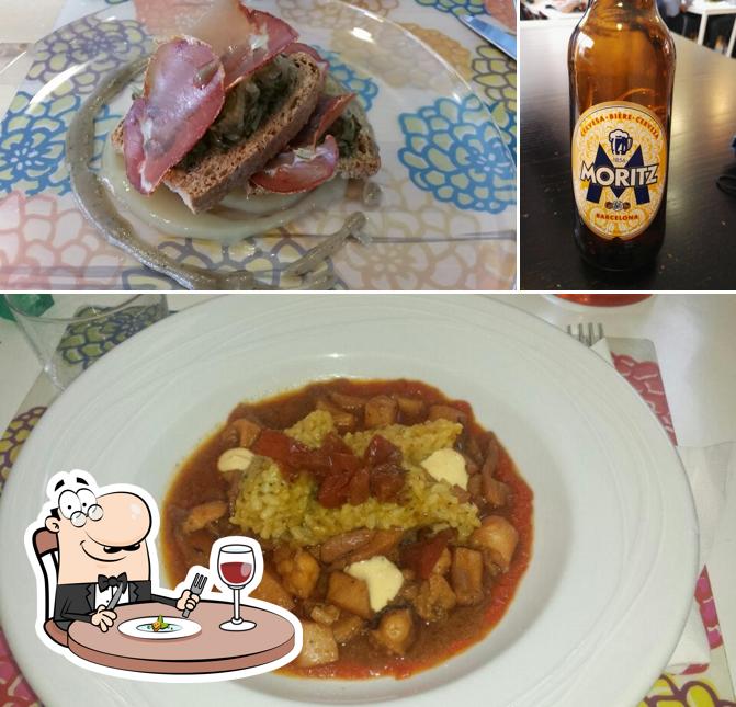 Еда и пиво - все это можно увидеть на этом снимке из Reset, gastronomia sincera