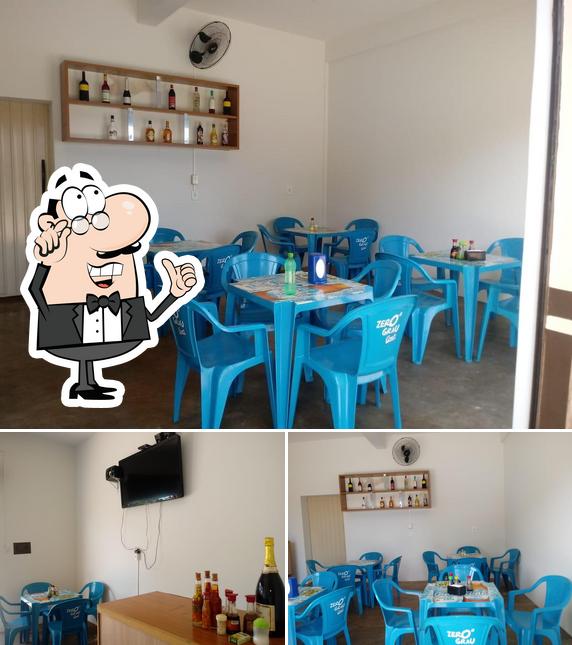 O interior do SÓ GÁS LANCHES E MARMITARIA