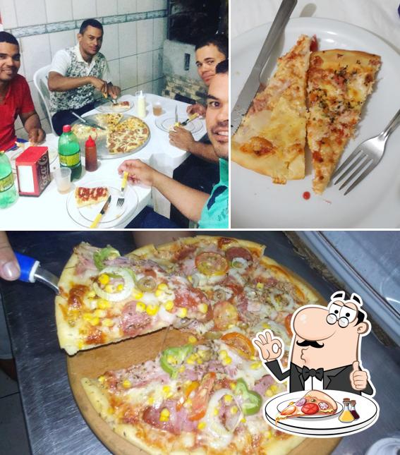 Experimente pizza no Restaurante e Pizzaria A Diretoria