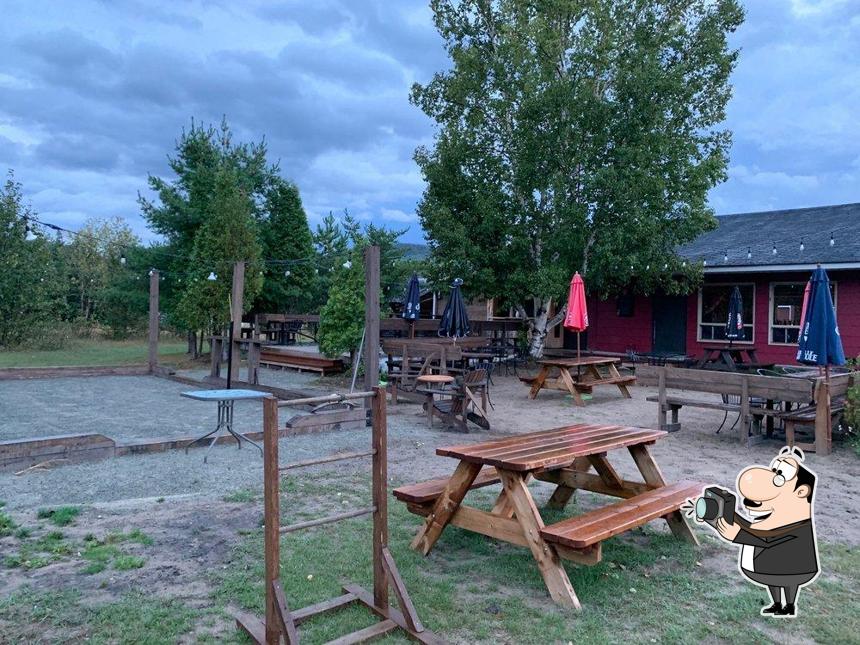 Auberge De Jeunesse Le Camp De Base Partie Hebergement Pub Et Bar L Anse Saint Jean Critiques De Restaurant Auberge De Jeunesse Le Camp De Base Partie Hebergement Pub Et Bar L Anse Saint Jean Critiques De Restaurant