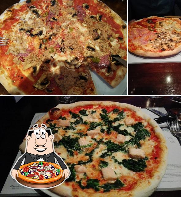Pide una pizza en La Bruschetta Da Monica Ristorante · Pizzeria
