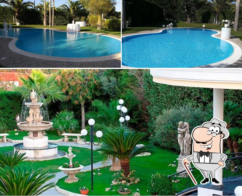 Gli esterni di Villa Veseri