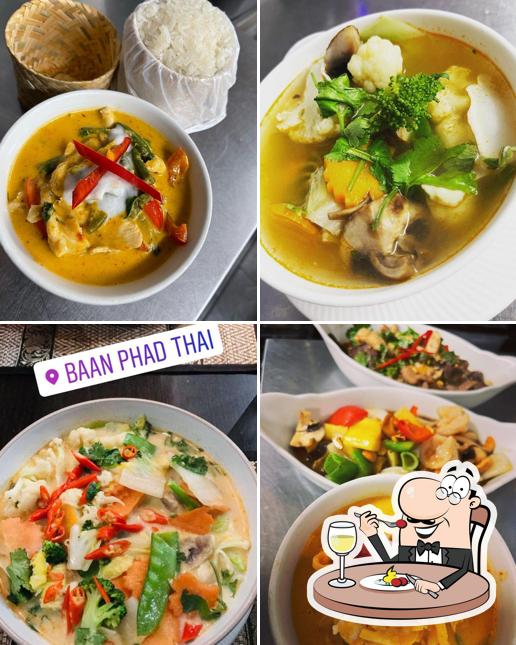 Platos en Baan Phad Thai Restaurant