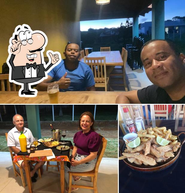 A ilustração da interior e friso no Engenho Café Bistrô Bar