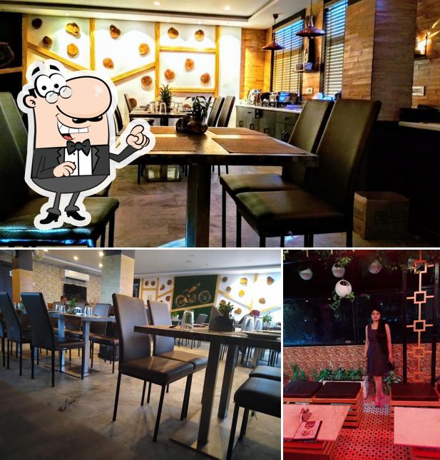 Check out how Frontier's Cafe looks inside