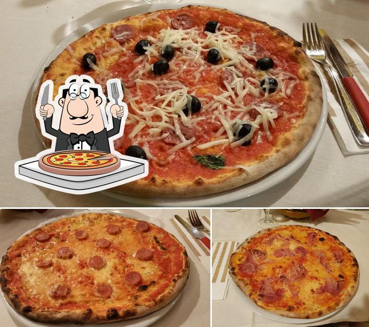 Prenditi una pizza a Pizzeria Ristorante La Grotta di Nettuno di Walter Idili & c