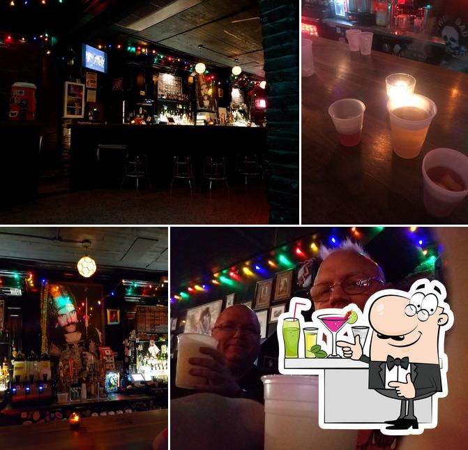 Santos Bar, 1135 Decatur St in New Orleans Restaurant reviews
