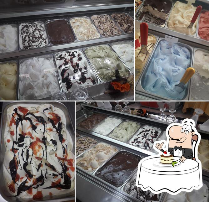 Bar Gelateria Sisto V propone un'ampia gamma di dessert