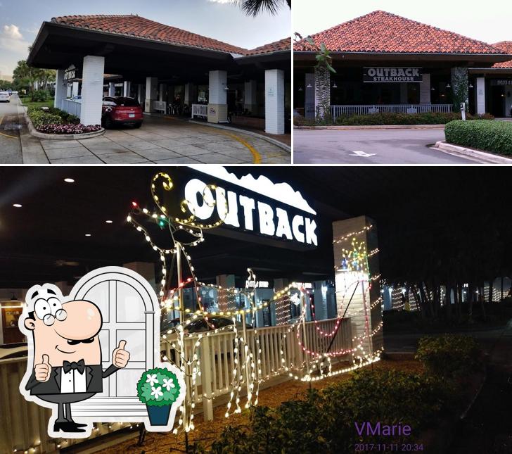 Check out how Outback Steakhouse looks outside