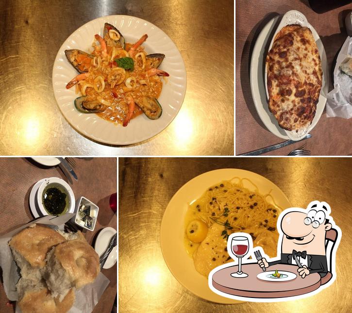 Joe's Italian Grill, 3404 SE Macy Rd Suite 18 in Bentonville