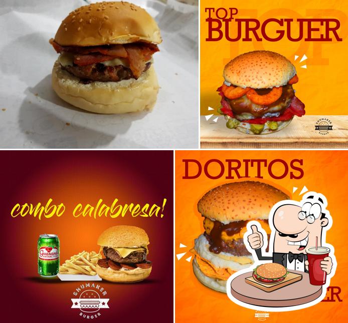 Delicie-se com um hambúrguer no Shumaker Burguer Piraquara