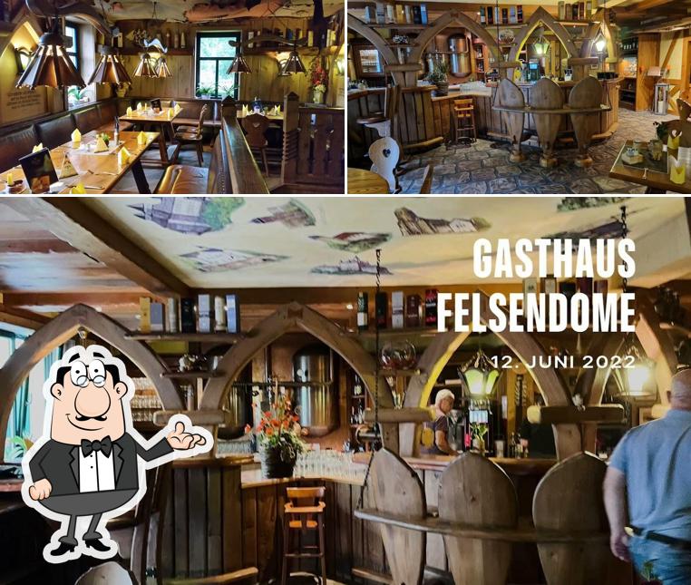 Installez-vous à l'une des tables de Felsendome Rabenstein