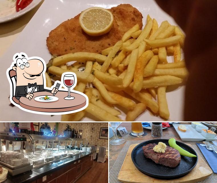 Entre los distintos productos que hay en Steakhaus Am Alten Markt también tienes comida y cerveza