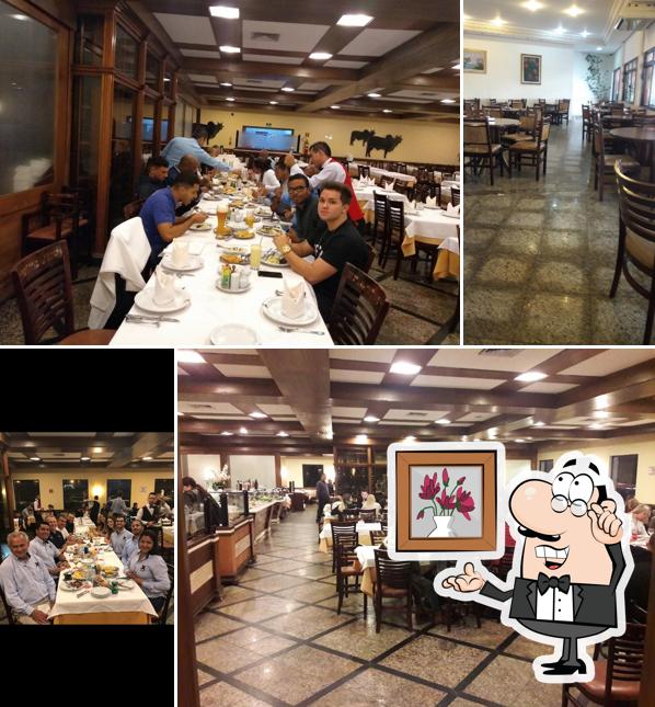 O interior do Boi Preto Churrascaria