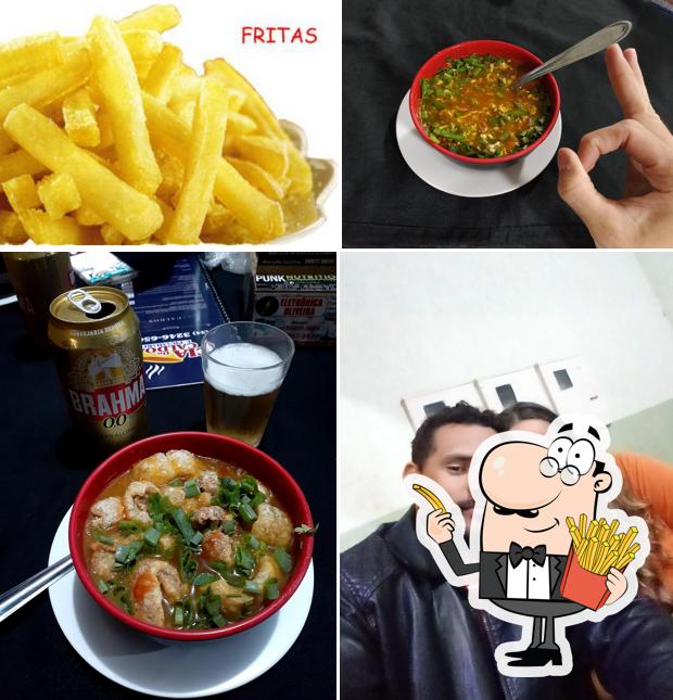 Prove cbatatas fritas francesas no Cia do Caldo e Pizzaria