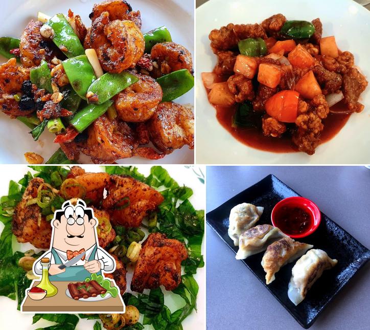 Get meat dishes at Yum Sing Restaurant Cairns